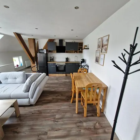 Alter Bangsteder Hof Mit Hund * Ihlow (Aurich)